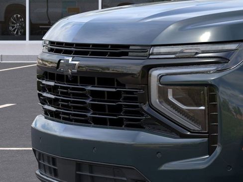 New 2026 Chevrolet Suburban RST w/ RST Capability Package image 13