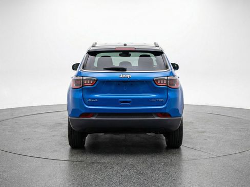 Used 2025 Jeep Compass Limited AWD/4WD image 7