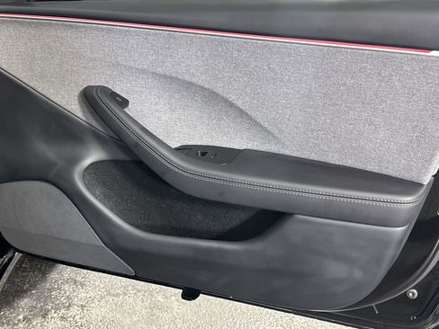Used 2025 Tesla Model 3 Long Range RWD image 33