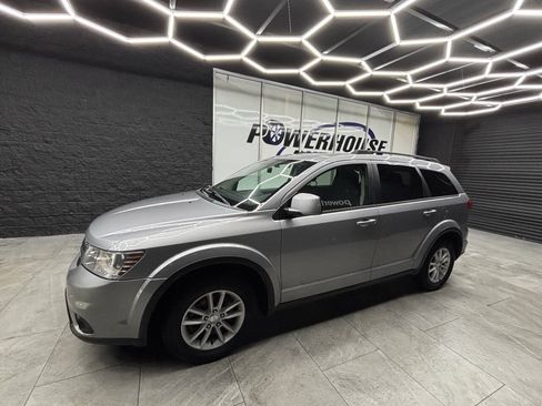 Used 2016 Dodge Journey SXT w/ Comfort/Convenience Group FWD image 5