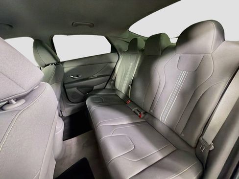 Used 2023 Hyundai Elantra SEL w/ Convenience Package FWD image 26
