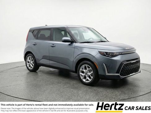 Used 2025 Kia Soul LX w/ LX Technology Package FWD image 1