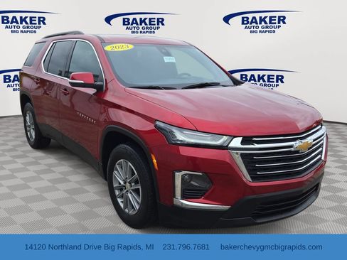 Used 2023 Chevrolet Traverse LT AWD/4WD image 1