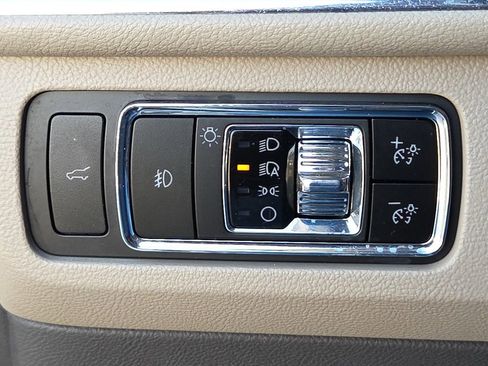 Used 2024 Lincoln Navigator Reserve image 25