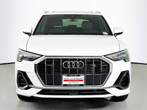 Used 2022 Audi Q3 2.0T Premium image 2