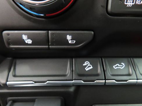 Used 2022 Chevrolet Silverado 1500 LT Trail Boss w/ Convenience Package II image 54