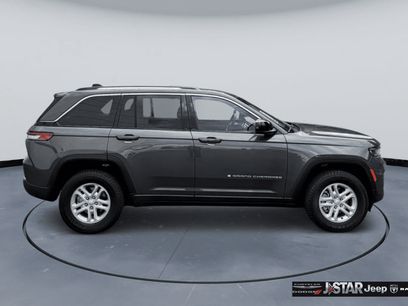 Used 2023 Jeep Grand Cherokee Laredo