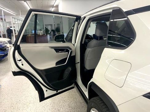 Used 2020 Toyota RAV4 Limited w/ All Weather Liner Package image 31