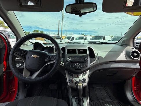 Used 2014 Chevrolet Sonic LT image 16