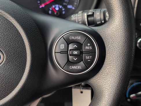 Used 2020 Kia Soul LX FWD image 27
