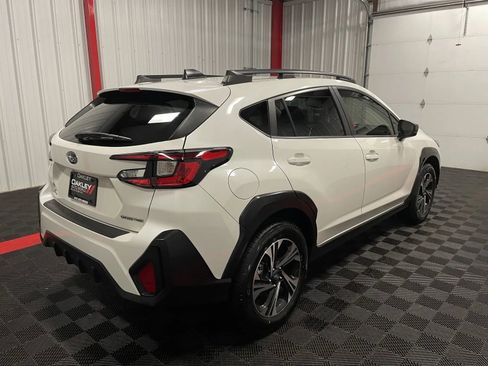 Used 2024 Subaru Crosstrek 2.0i Premium image 4