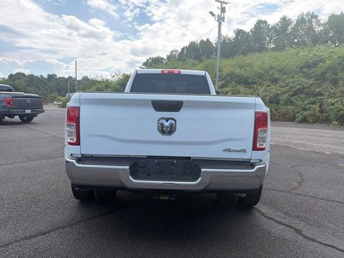 Used 2024 RAM 3500 Tradesman w/ Chrome Appearance Group AWD/4WD image 8