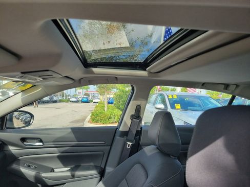 Used 2025 Nissan Altima 2.5 SV w/ SV Special Edition Package image 15