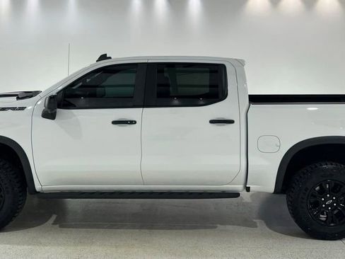 Used 2024 Chevrolet Silverado 1500 ZR2 w/ Technology Package AWD/4WD image 2