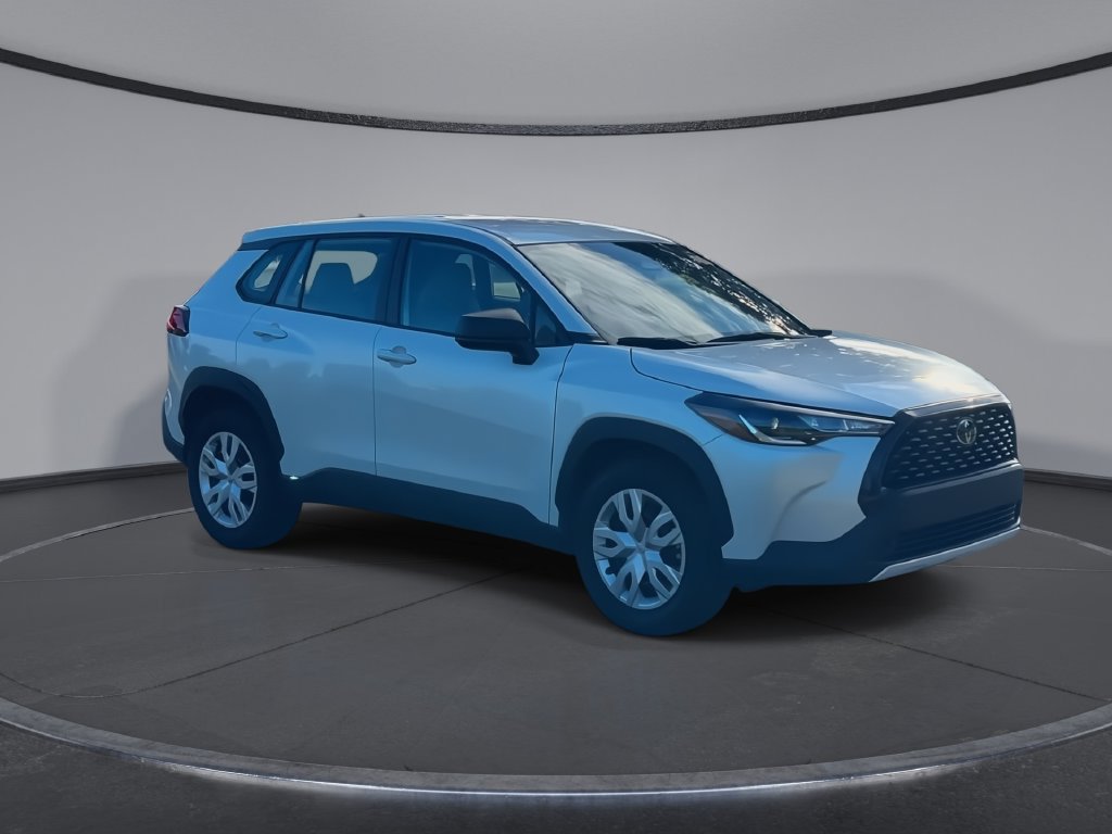 Certified 2025 Toyota Corolla Cross L FWD image 2