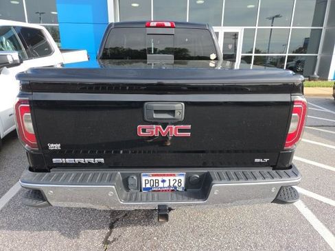 Used 2018 GMC Sierra 1500 SLT w/ SLT Premium Package image 5