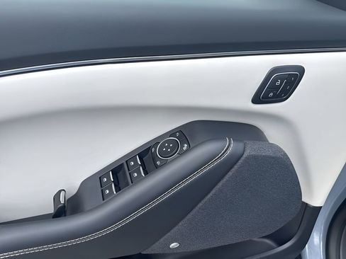 Used 2026 Ford Mustang Mach-E Premium RWD image 28