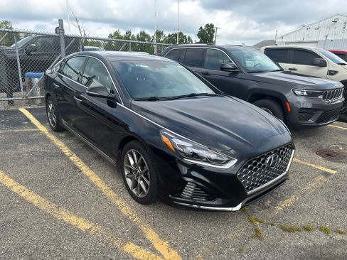 Used 2018 Hyundai Sonata Limited FWD image 10