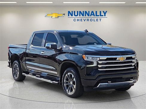 Certified 2024 Chevrolet Silverado 1500 High Country w/ Technology Package image 7