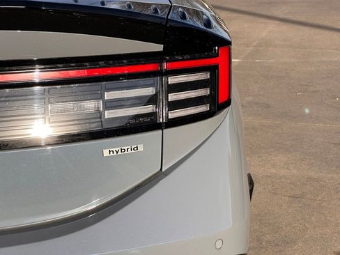 Certified 2025 Hyundai Sonata Limited image 12