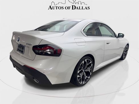 Used 2025 BMW 230i Coupe w/ M Sport Package image 6