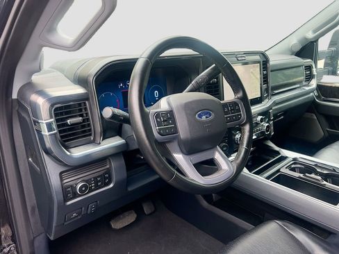 Used 2025 Ford F250 Lariat w/ Lariat Ultimate Package AWD/4WD image 9