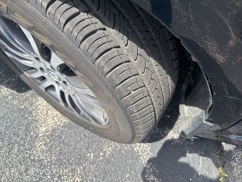 Used 2019 Toyota Sienna XLE FWD image 3