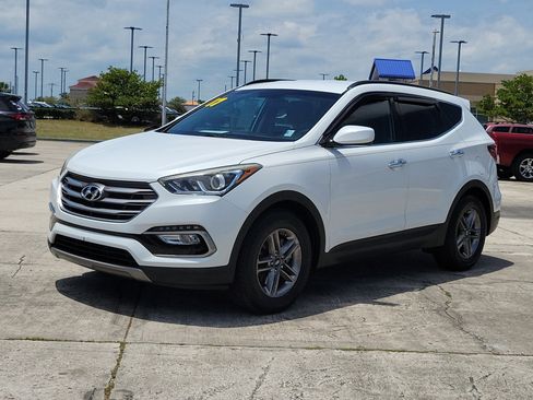 Used 2017 Hyundai Santa Fe Sport FWD image 2