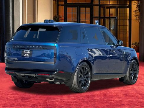New 2026 Land Rover Range Rover Long Wheelbase SE image 10