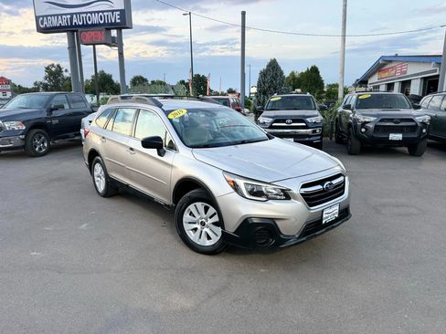 Used 2019 Subaru Outback 2.5i image 2