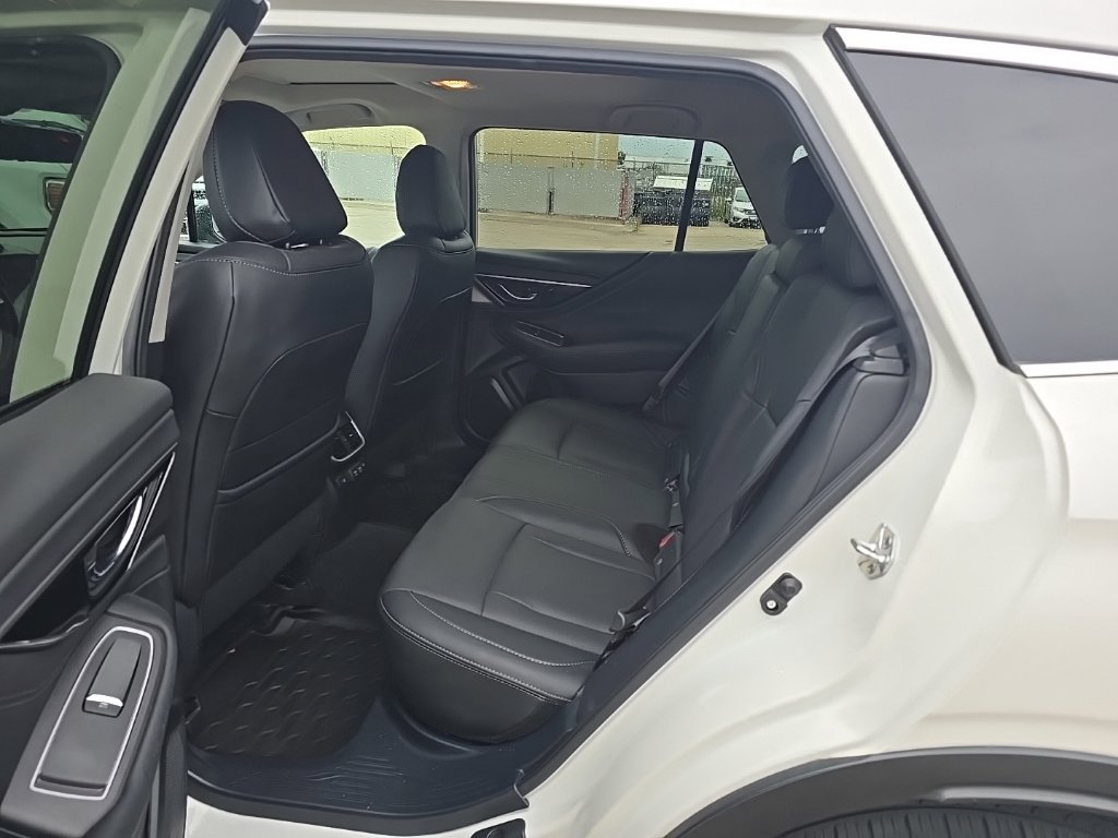 Used 2021 Subaru Outback Limited AWD/4WD image 11