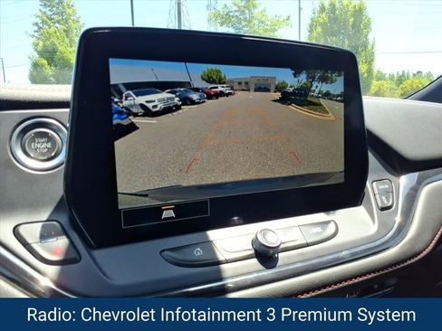 Certified 2025 Chevrolet Blazer RS FWD image 3
