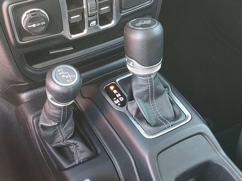 Certified 2024 Jeep Wrangler Sport S image 19