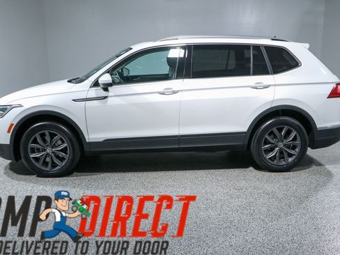 Used 2023 Volkswagen Tiguan SE w/ Panoramic Sunroof Package FWD image 10