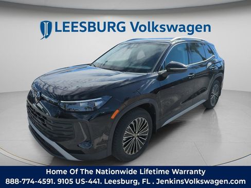 New 2026 Volkswagen Tiguan S image 14