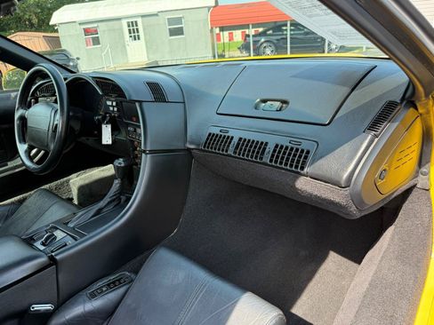Used 1992 Chevrolet Corvette Coupe RWD image 36