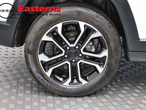 Used 2022 Jeep Compass Limited AWD/4WD image 29