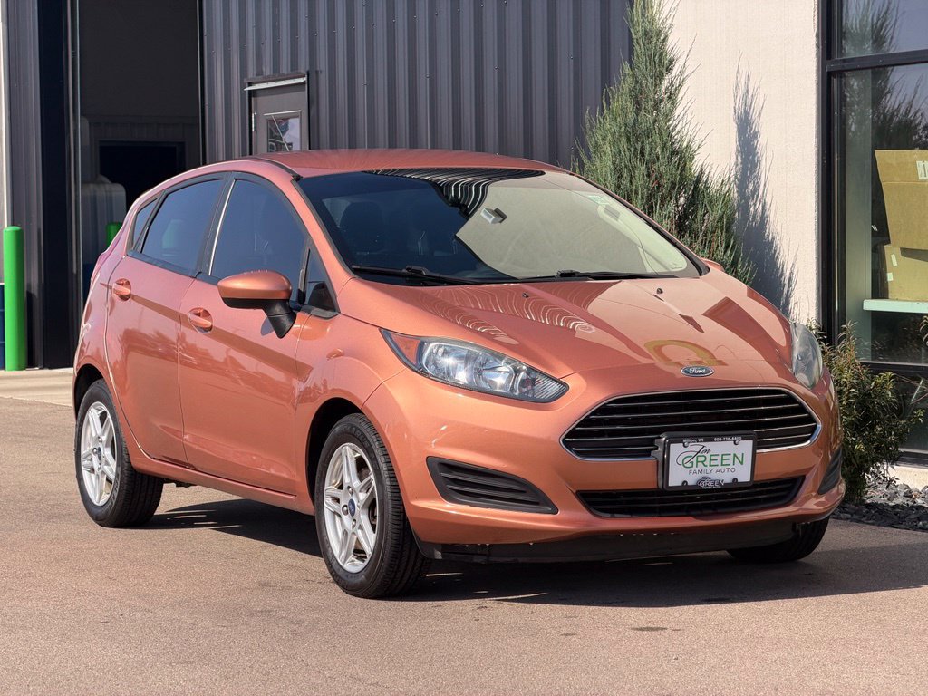Used 2017 Ford Fiesta SE FWD image 3