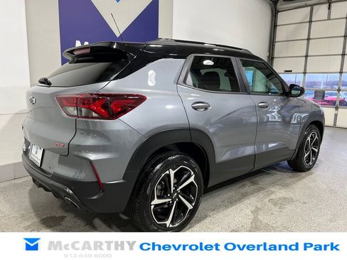 Used 2022 Chevrolet TrailBlazer RS w/ Sun and Liftgate Package image 5