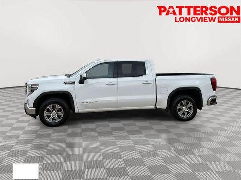 Used 2022 GMC Sierra 1500 SLT AWD/4WD image 4
