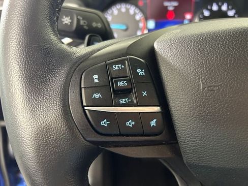 Used 2020 Ford Explorer XLT w/ Equipment Group 202A AWD/4WD image 15