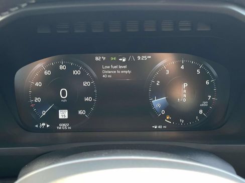Used 2020 Volvo XC90 T6 Momentum w/ Protection Package Premier AWD/4WD image 14