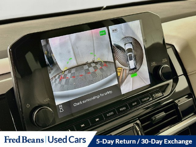 Used 2024 Nissan Pathfinder SL AWD/4WD image 20