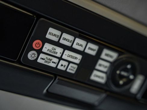 Used 2017 Honda Odyssey Touring Elite image 32