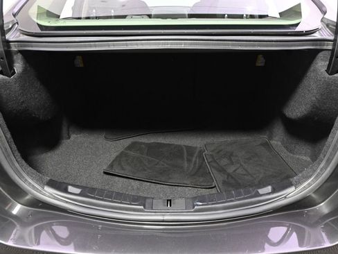 Used 2017 Ford Fusion SE image 19