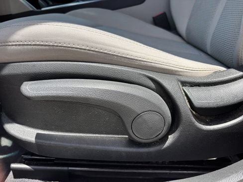 Used 2016 Hyundai Sonata SE FWD image 13