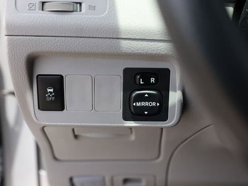 Used 2011 Toyota Corolla LE FWD image 45