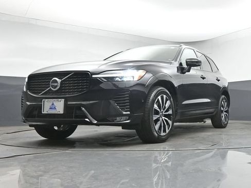 Used 2024 Volvo XC60 B5 Plus w/ Protection Package Premier AWD/4WD image 38