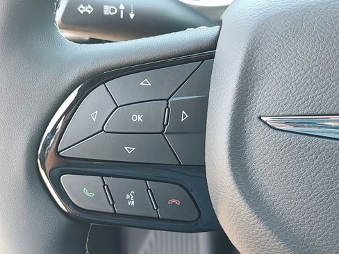 New 2026 Chrysler Pacifica Select image 22