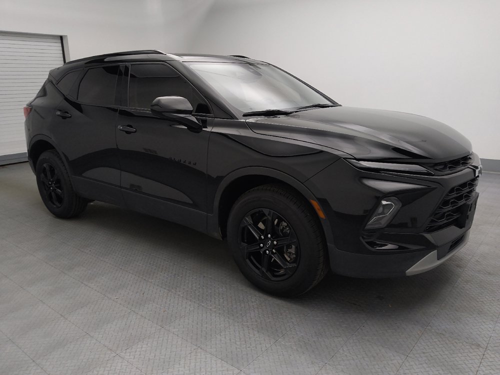 Used 2025 Chevrolet Blazer LT w/ Convenience Package FWD image 11